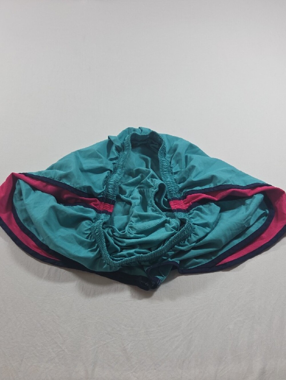 Nike Women’s Teal Pink & Navy Trim Athletic Shorts Casual Work Out Lined Large - Picture 3 of 5